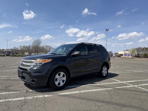 Black 2013 Ford Explorer Base