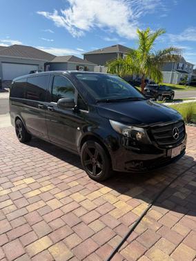 Black 2017 Mercedes-Benz Metris Base