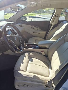 White 2015 Buick LaCrosse Leather