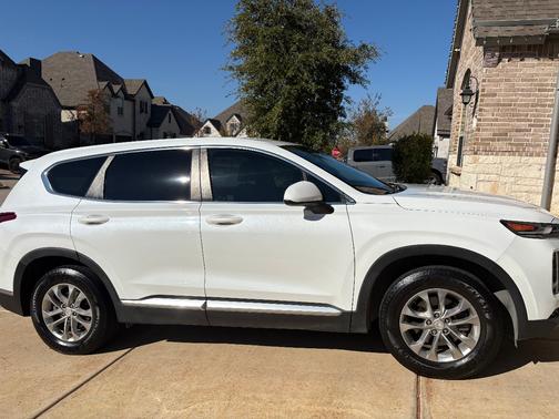 2019 Hyundai SANTA FE SE 2.4