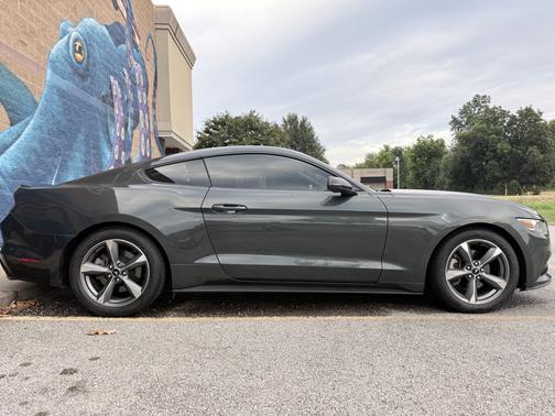 Green 2015 Ford Mustang V6