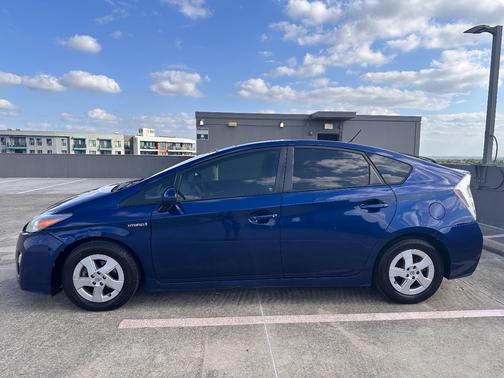 2010 Toyota Prius II