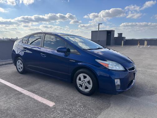 2010 Toyota Prius II