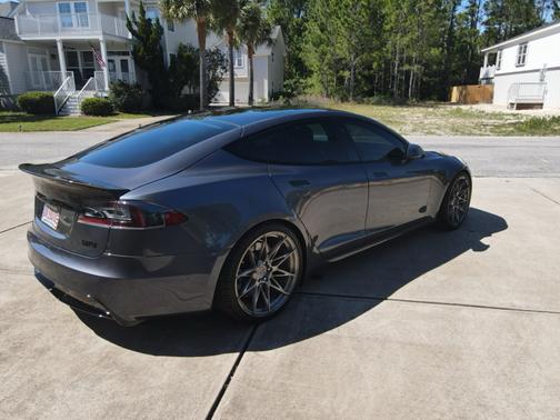 Gray 2021 Tesla Model S Plaid