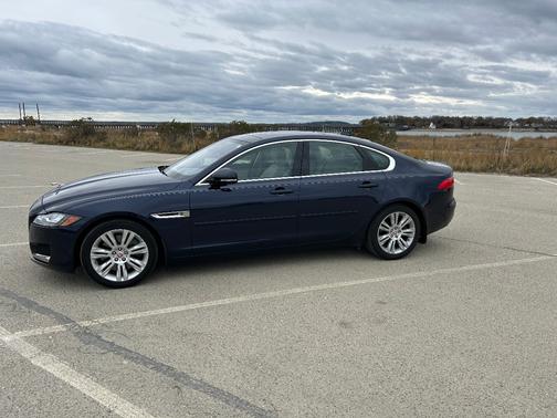 2017 Jaguar XF 35t Premium