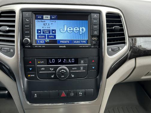 2011 Jeep Grand Cherokee Laredo