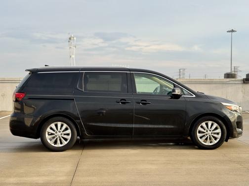 2016 Kia Sedona EX