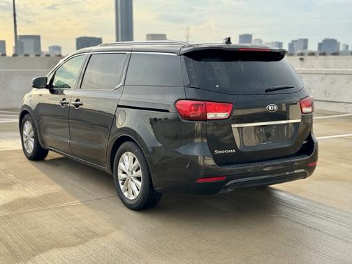 2016 Kia Sedona EX