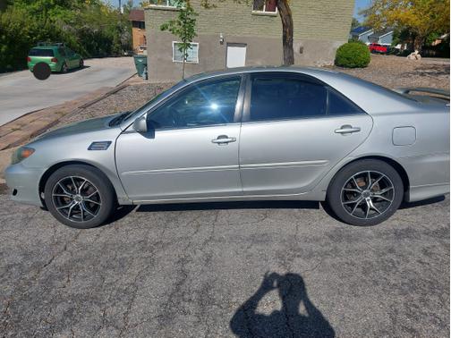 2005 Toyota Camry SE V6