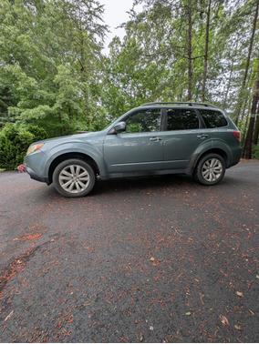 Blue 2012 Subaru Forester 2.5X Limited