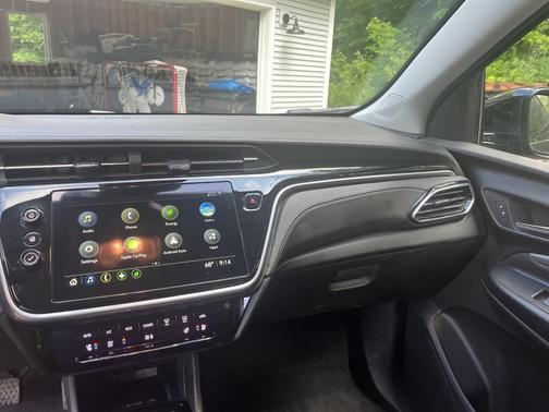 Black 2023 Chevrolet Bolt EUV LT