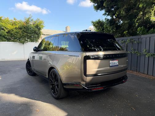 Gold 2023 Land Rover Range Rover P400 SE SWB