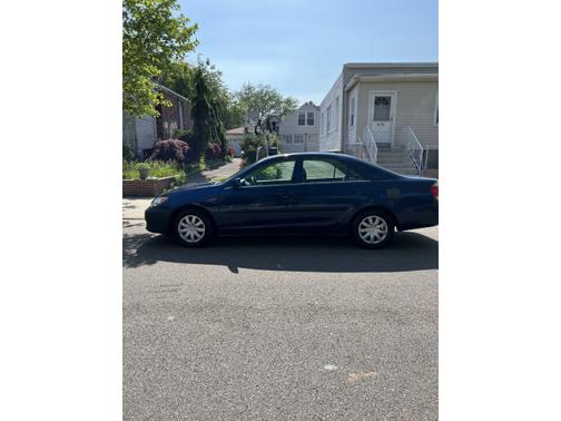 Photo 5 of 20 of 2005 Toyota Camry LE