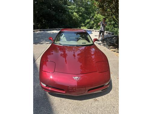 2003 Chevrolet Corvette Base
