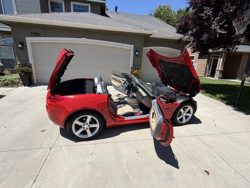 Red 2006 Pontiac Solstice Base