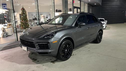 Gray 2019 Porsche Cayenne Cayenne S