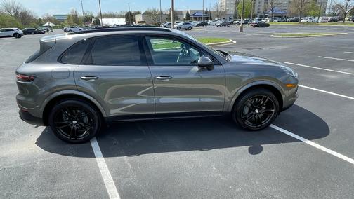 Gray 2019 Porsche Cayenne Cayenne S