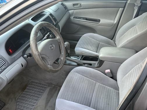 2006 Toyota Camry LE