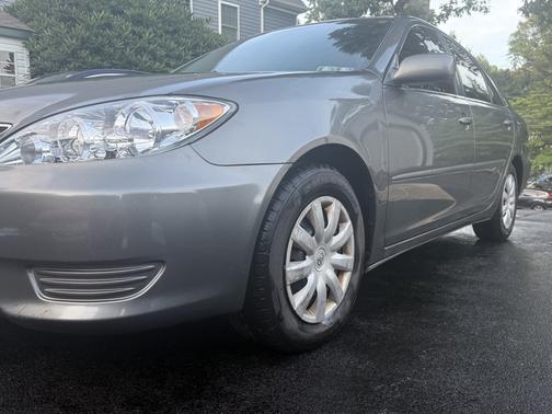 2006 Toyota Camry LE