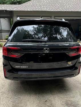 Black 2025 Honda Odyssey Elite