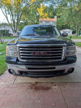 Black 2011 GMC Sierra 1500 SLE
