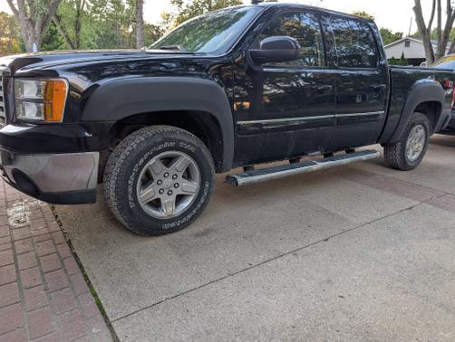 Black 2011 GMC Sierra 1500 SLE