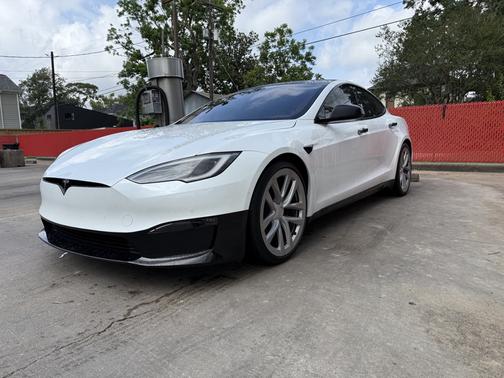 2022 Tesla Model S Long Range