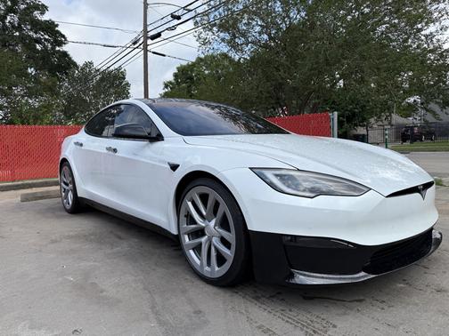 2022 Tesla Model S Long Range