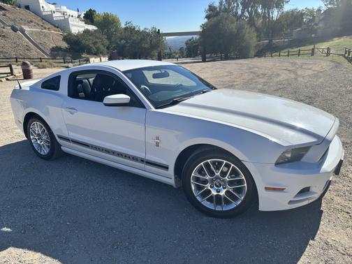 2014 Ford Mustang V6 Premium