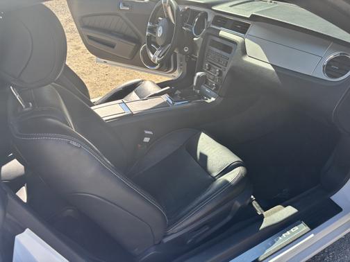 2014 Ford Mustang V6 Premium