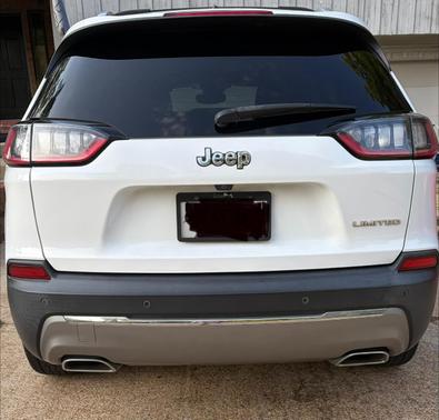 White 2021 Jeep Cherokee Limited