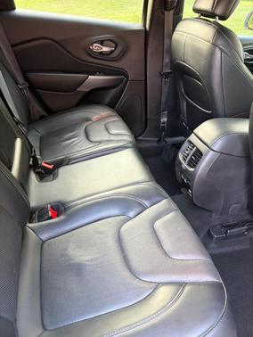 White 2021 Jeep Cherokee Limited