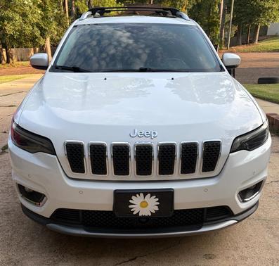 White 2021 Jeep Cherokee Limited
