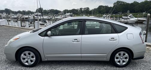 2005 Toyota Prius Base