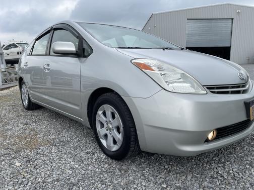 2005 Toyota Prius Base