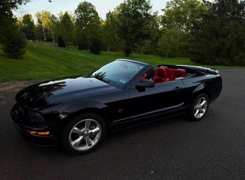 Black 2007 Ford Mustang GT