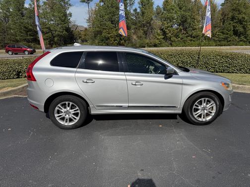 2016 Volvo XC60 T5 Platinum