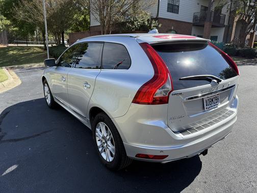 2016 Volvo XC60 T5 Platinum