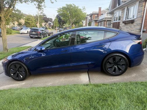 2024 Tesla Model 3 RWD