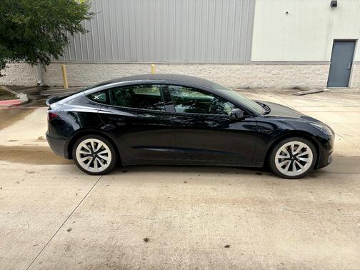 Black 2022 Tesla Model 3 Long Range