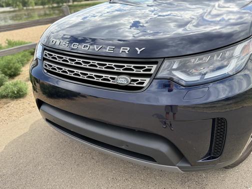 2020 Land Rover Discovery SE