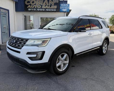 White 2016 Ford Explorer XLT