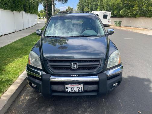 Gray 2004 Honda Pilot EX