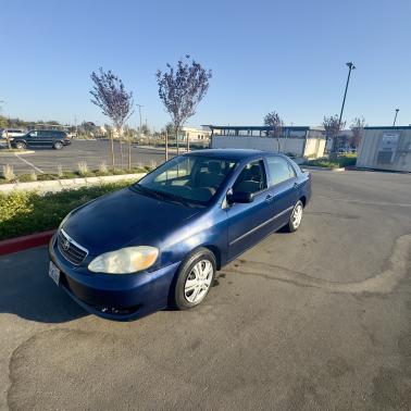 2005 Toyota Corolla LE