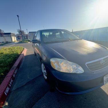 2005 Toyota Corolla LE