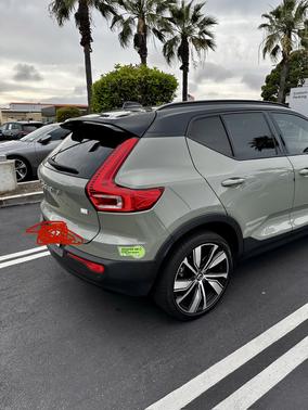 2021 Volvo XC40 Recharge Pure Electric P8 R-Design