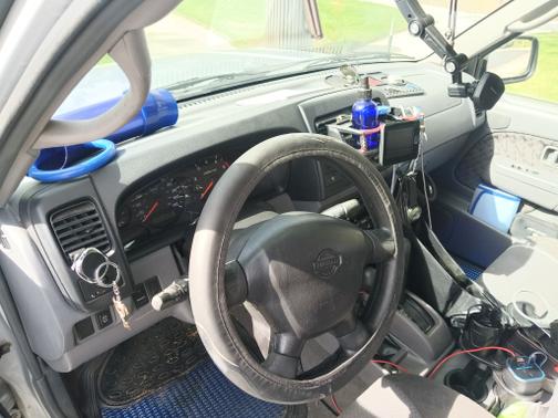 Silver 2001 Nissan Xterra XE 4WD