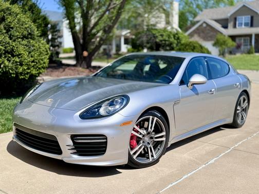 2015 Porsche Panamera GTS