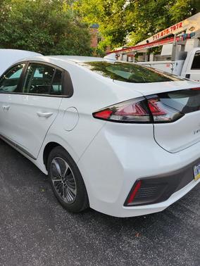 White 2020 Hyundai IONIQ Plug-In Hybrid SE