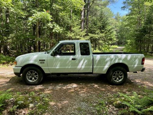 White 2010 Ford Ranger XLT